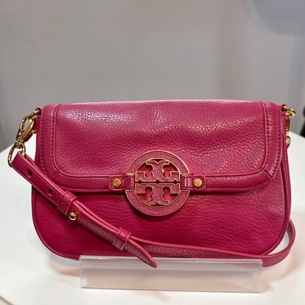 Tory Burch Magenta Pink Leather Amanda Crossbody Bag EUC - Picture 1 of 16